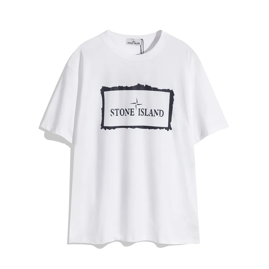 W612#P110💰 [Stone lsland/Stone Island summer new front and back printed short-sleeved T-shirt] ⚠️[Original creation, high control of details] Made of 260 grams of combed cotton, 32-count double yarn - Simple basic versatile style, original quality, the first choice for couples. - Made in a large factory, four needles and five threads on the shoulder, neat alignment, high quality workmanship. - Same style for men and women, very versatile, one piece for each hand, details are clearly visible. Color: black White Size: M L